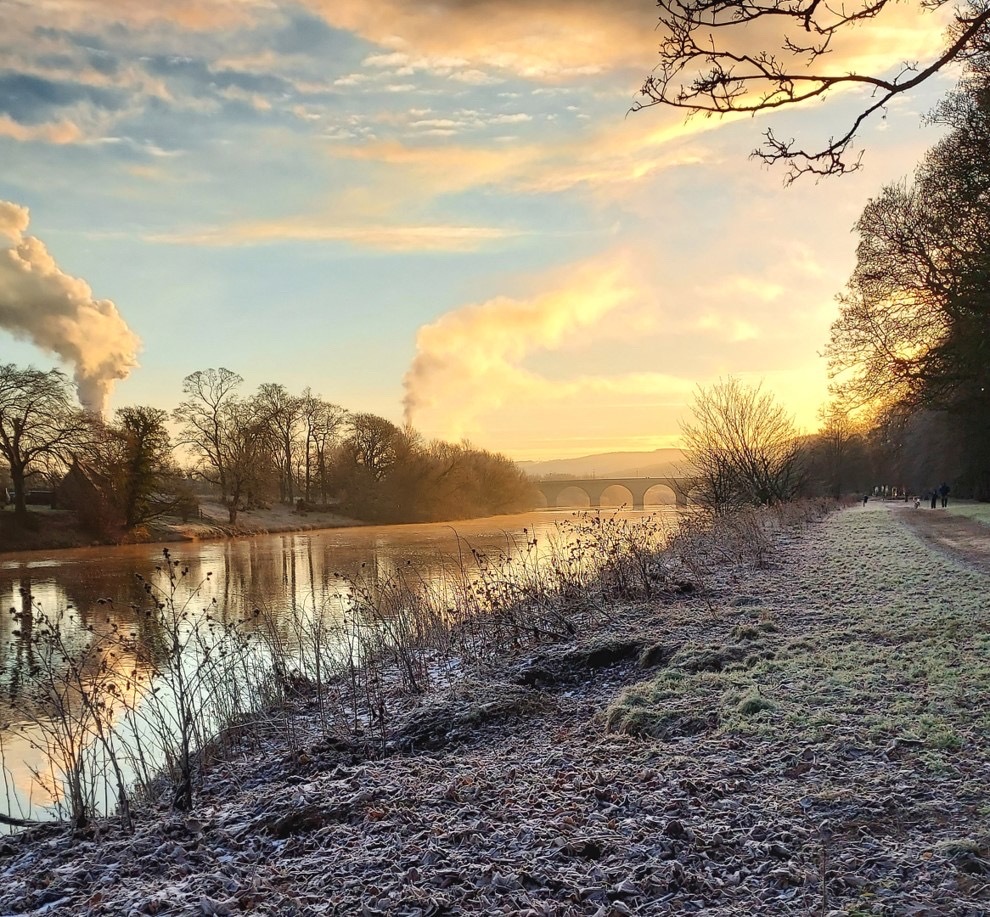 HC with 3 points - Sunrise on The Tyne by Sue Lee (1 - Likes)