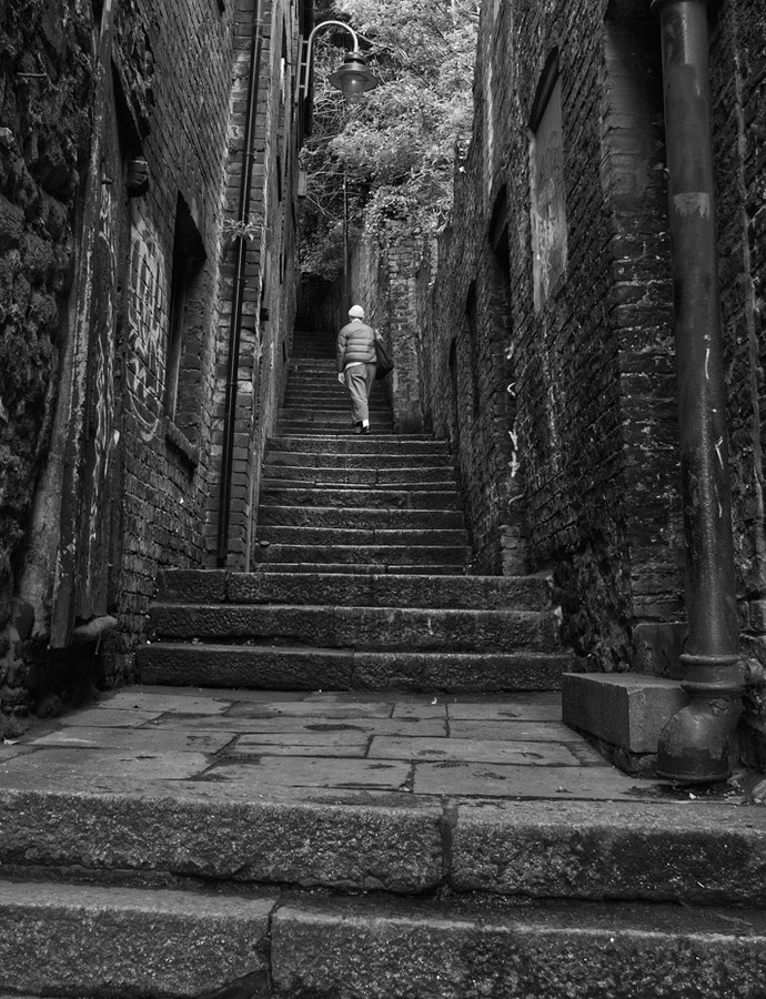 HC-Steps-by-Graham-Bradshaw-1-1