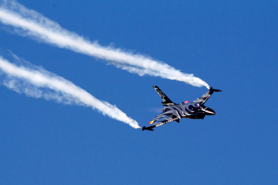 Trailing smoke