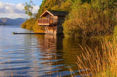 5th Boat house by Val Johnston